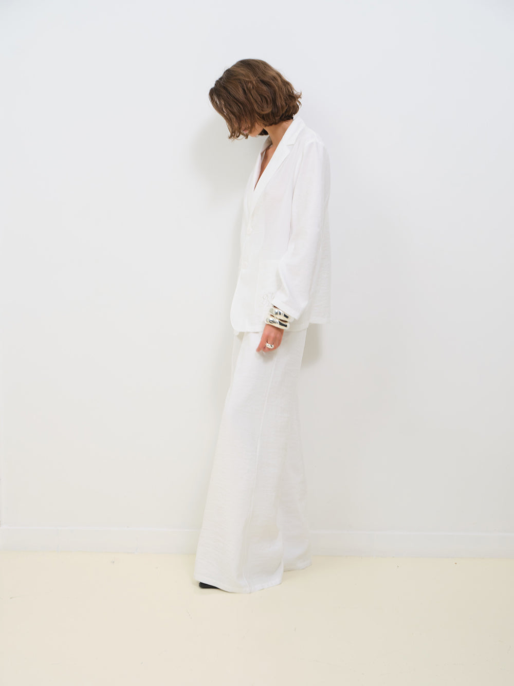 TWO BUTTON UNLINED BLAZER WITH CRUSHED EFFECT