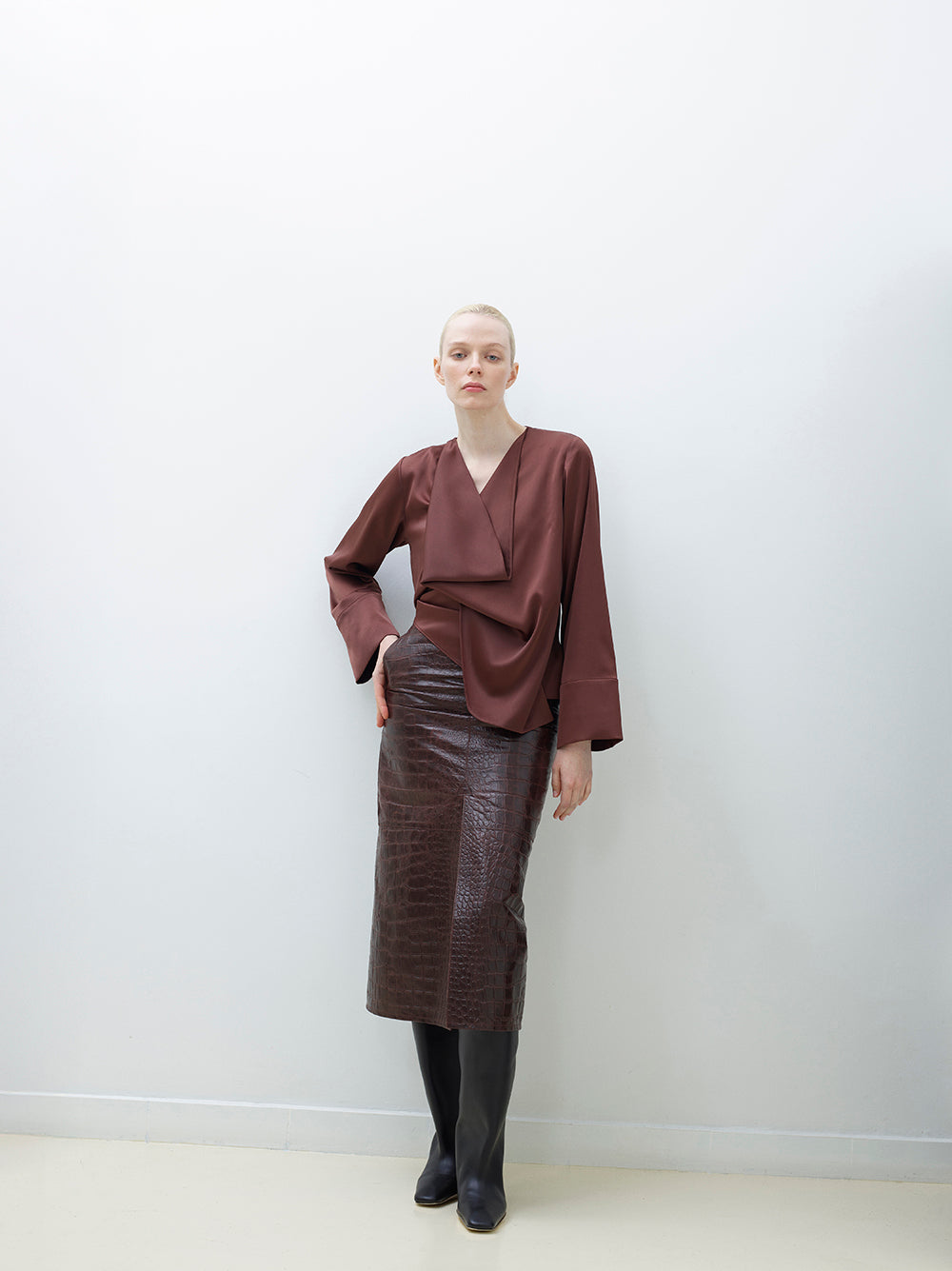 Side Cape V Neck Blous