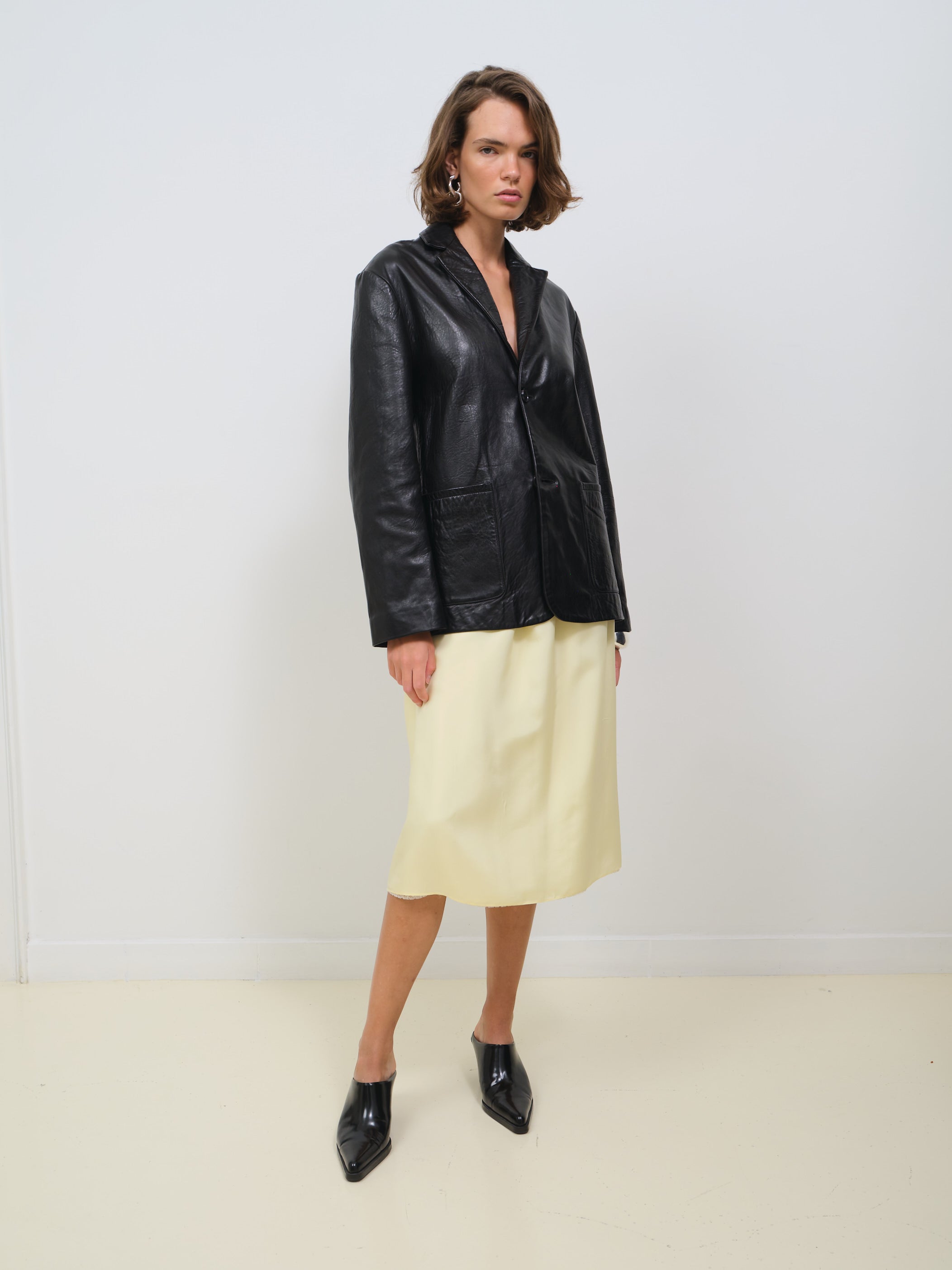 VISCOSE SKIRT WITH LACE TRIM