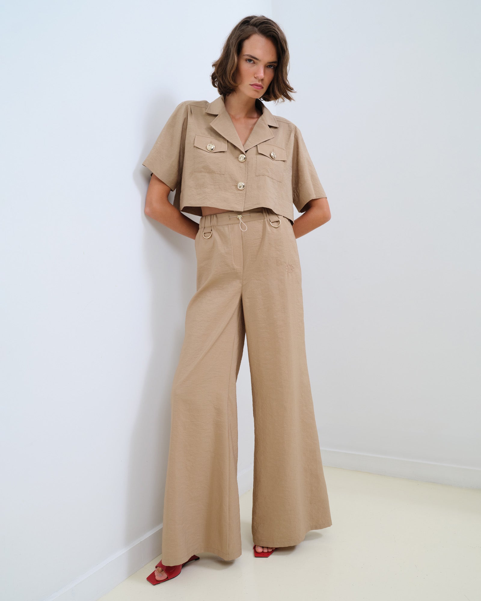 ELASTIC WAISTBAND PANTS WITH CRUSHED EFFECT