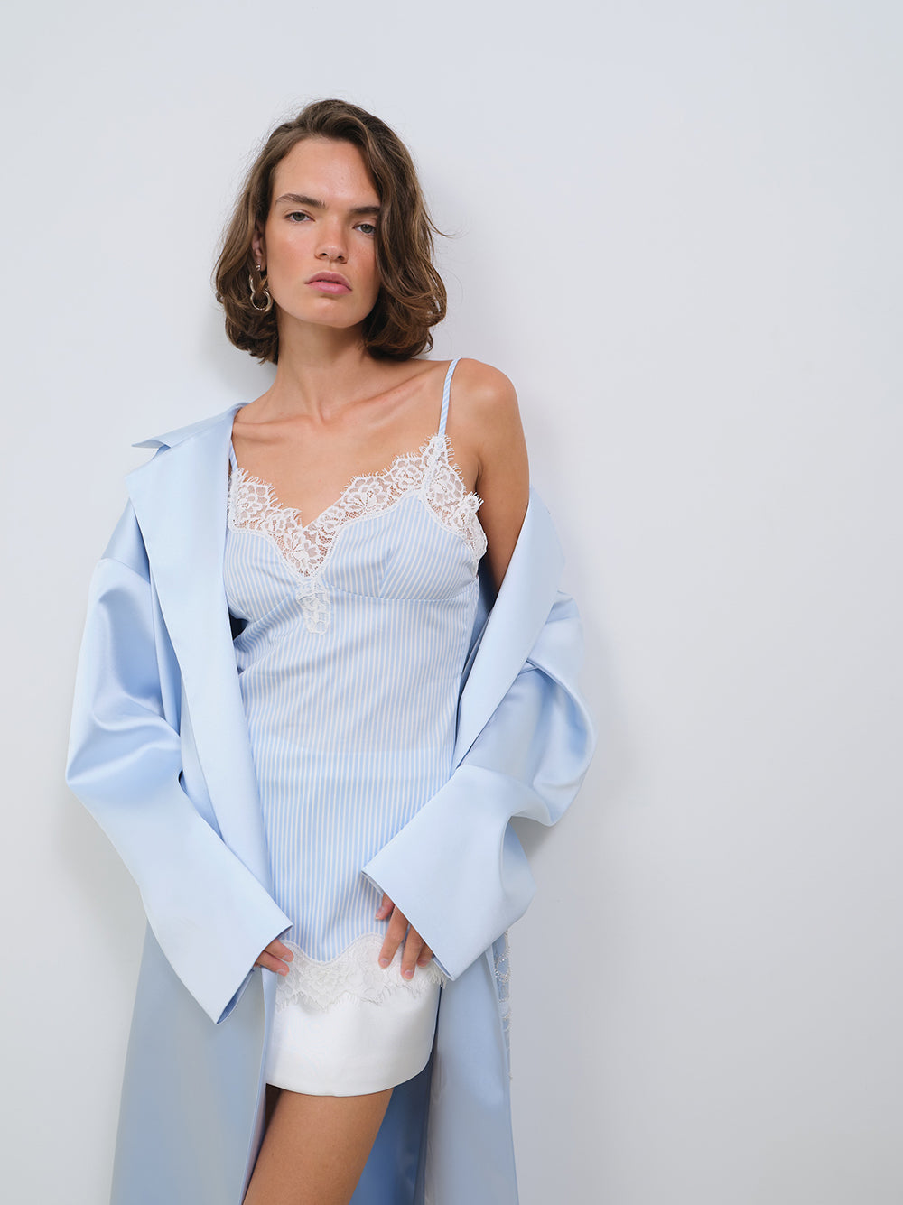LACE TRIM POPLIN BLOUSE
